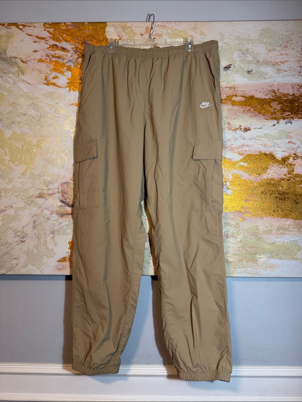 Nike Men’s Club Woven Parachute Beige Tan Cargo Track Pants XL